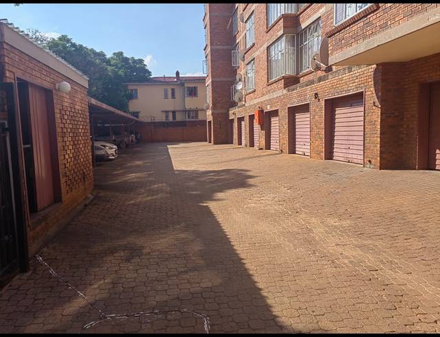 4 BEDROOM APARTMENT FOR SALE IN ARCADIA